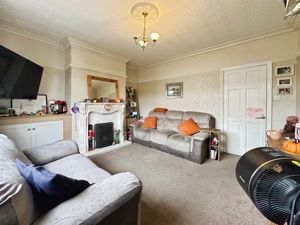 Lounge- click for photo gallery